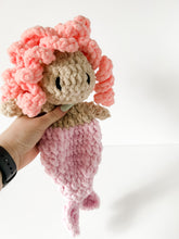 Load image into Gallery viewer, Makimi Mermaid Snuggler