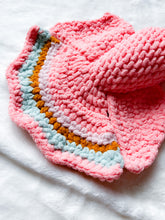 Load image into Gallery viewer, Bubbles the Betta Crochet Pattern