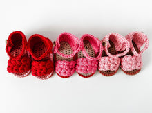 Load image into Gallery viewer, 0-3 month Cotton Baby Sandals, Baby Shoes, Photo prop, Soft Baby Shoe, Baby summer Shoe, summer wear, Footwear, knit wear, Crochet
