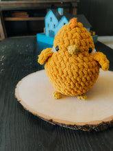 Load image into Gallery viewer, Cheeps the Chick Crochet Pattern
