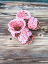 Load image into Gallery viewer, 0-3 month Cotton Baby Sandals, Baby Shoes, Photo prop, Soft Baby Shoe, Baby summer Shoe, summer wear, Footwear, knit wear, Crochet
